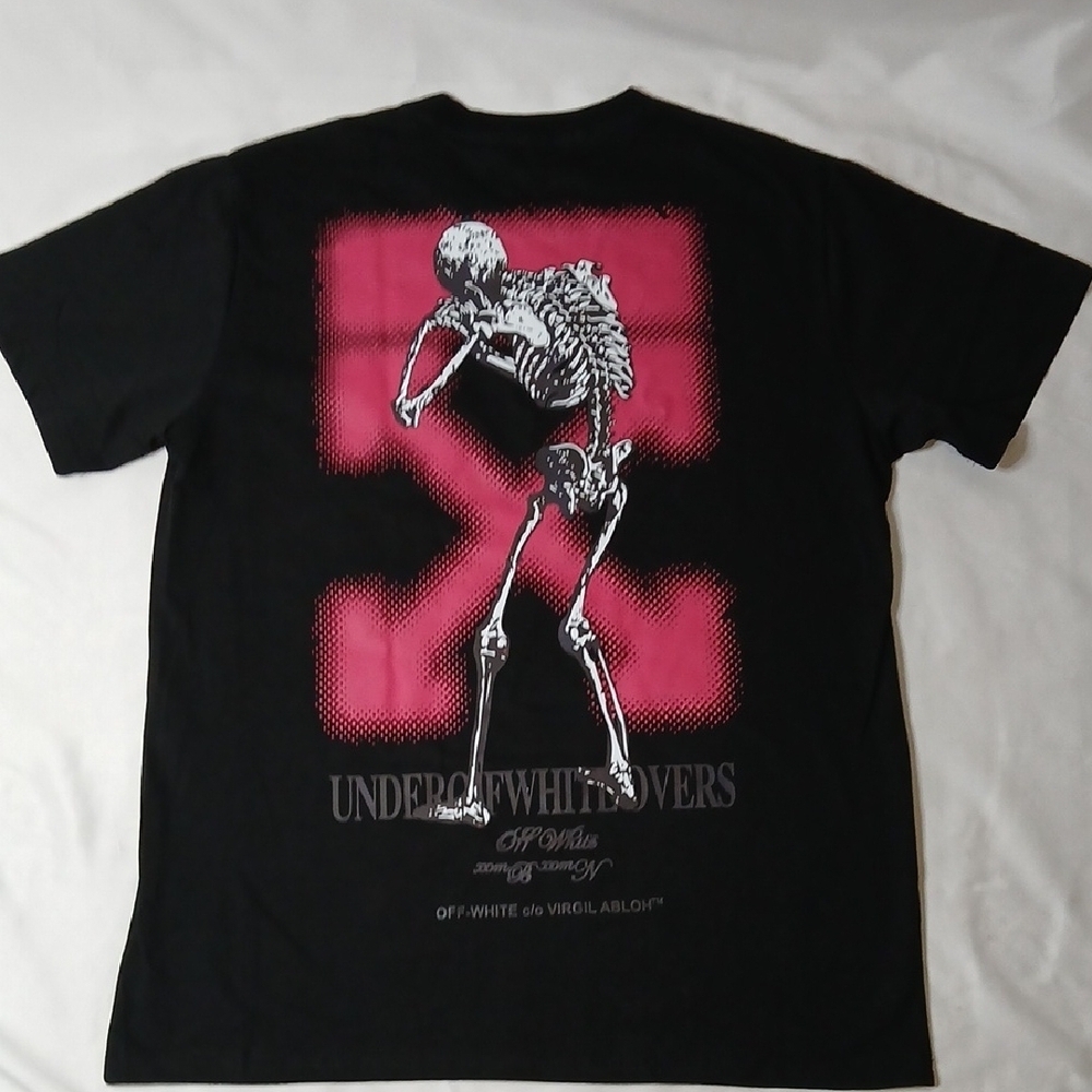 Off-White Black Short Sleeve Tee with Red Hand Logo - Picture 3 of 4